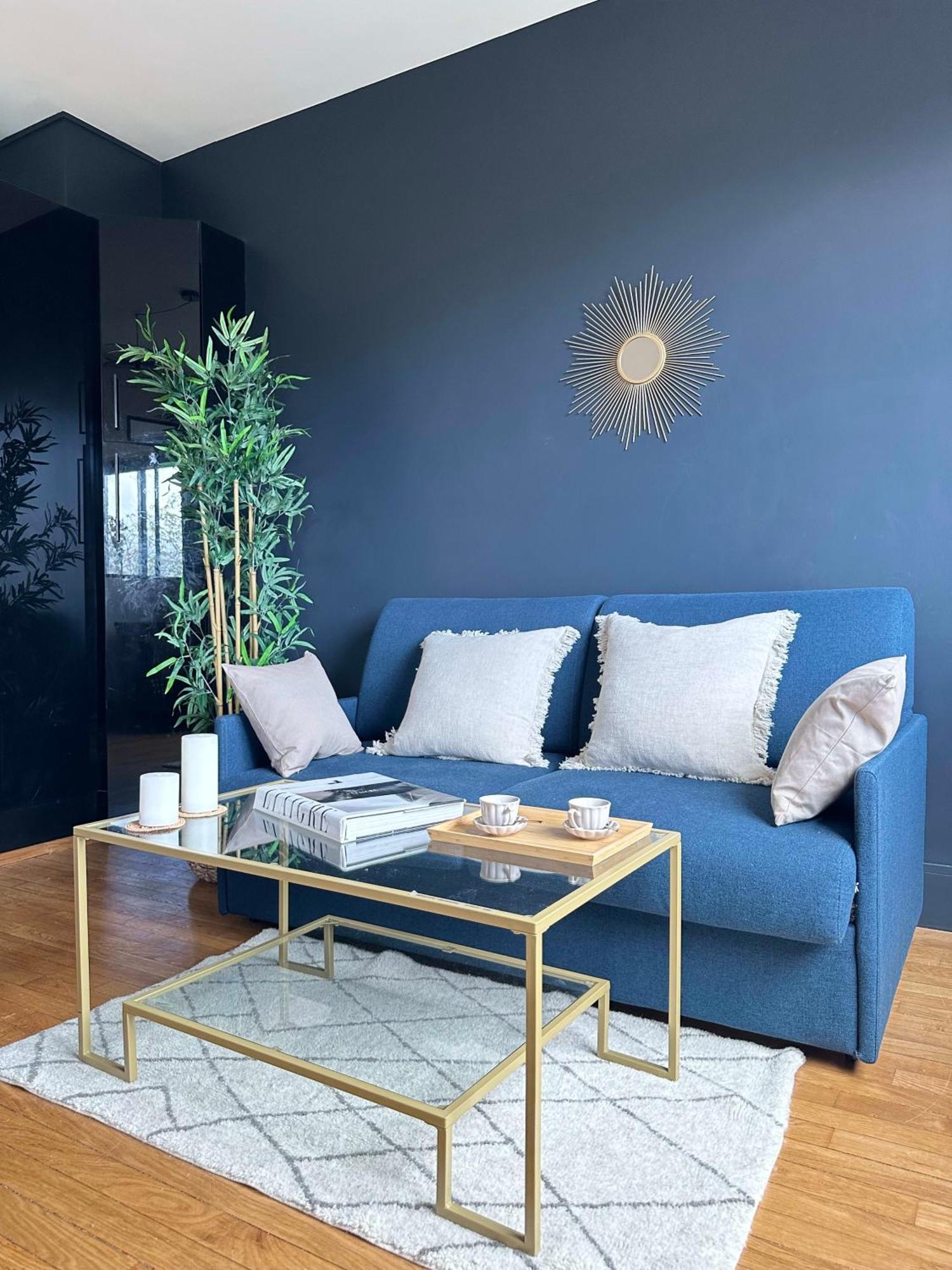Stylish Apartment With A Balcony In Paris Eksteriør billede